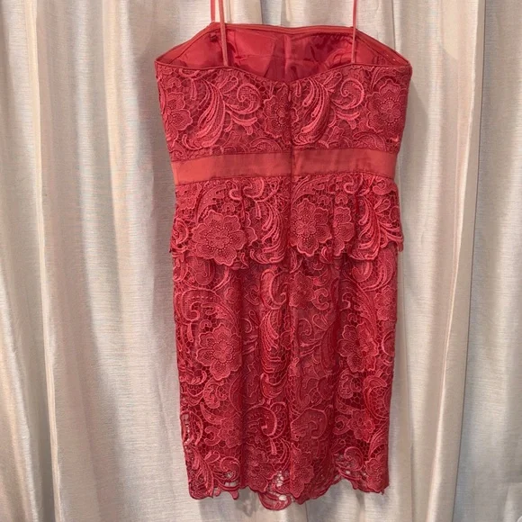 CACHE Coral Pink Floral Lace Peplum Strapless Dress EUC Size 8 - Picture 8 of 11
